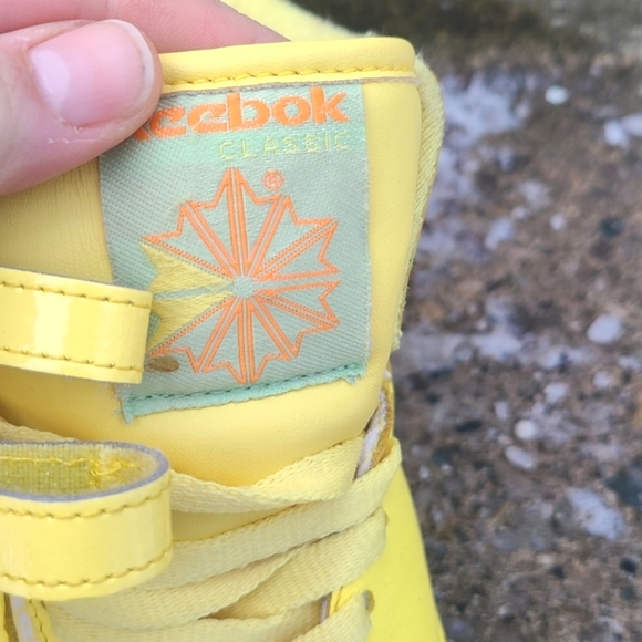 Vintage Reebok High Tops - Picture 7 of 11
